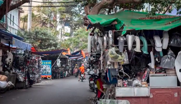 Kinh nghiệm đi chợ phụ tùng xe máy Sài Gòn không bị 
